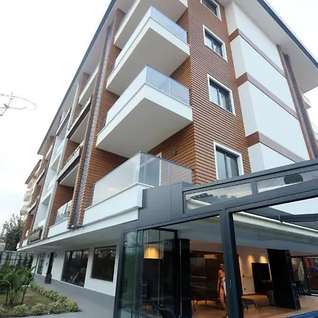 26 Cleopatra Legacy No 8