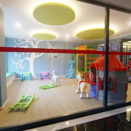 26 Cleopatra Legacy No 8