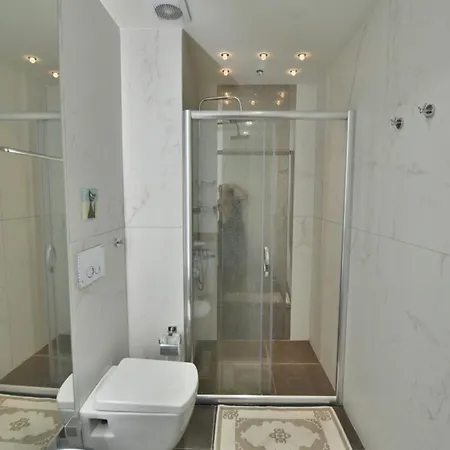 Appartement 26 Cleopatra Legacy No 8 *