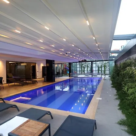Apartment 26 Cleopatra Legacy No 8 *