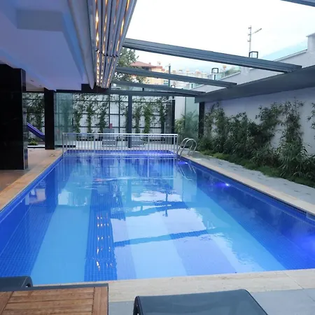 Apartment 26 Cleopatra Legacy No 8 *