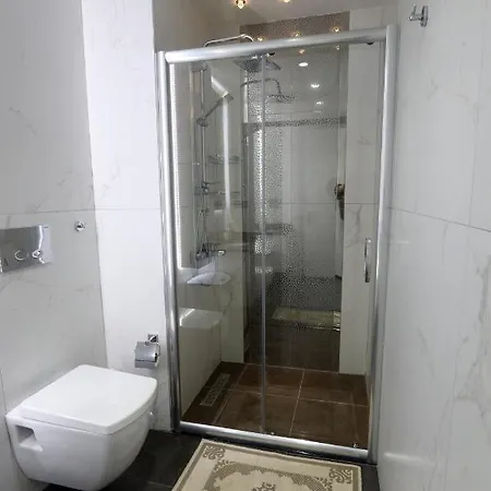 26 Cleopatra Legacy No 8